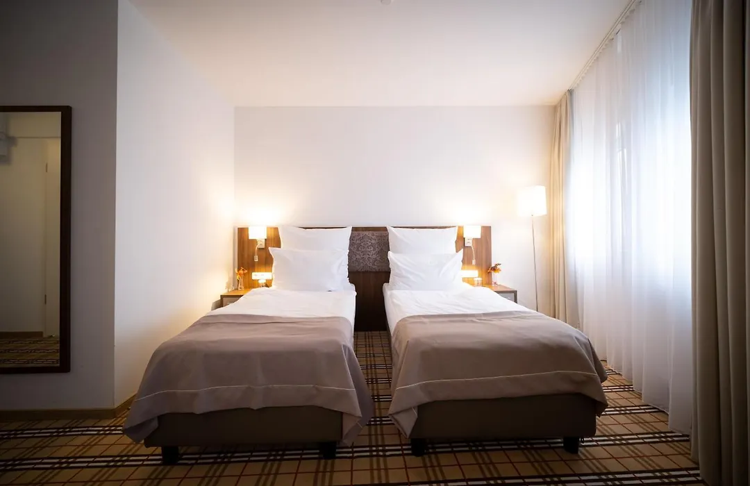 Anor Hotel I Park Sleep & Fly I Frankfurt Airport-1