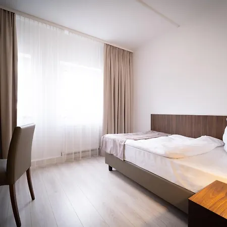 Anor Hotel I Park Sleep & Fly I Frankfurt Airport-2